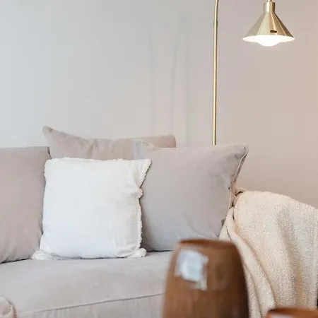Wonderful Architect Designed Flat With Sea View Apartamento
