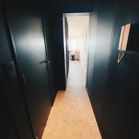 Wonderful Architect Designed Flat With Sea View